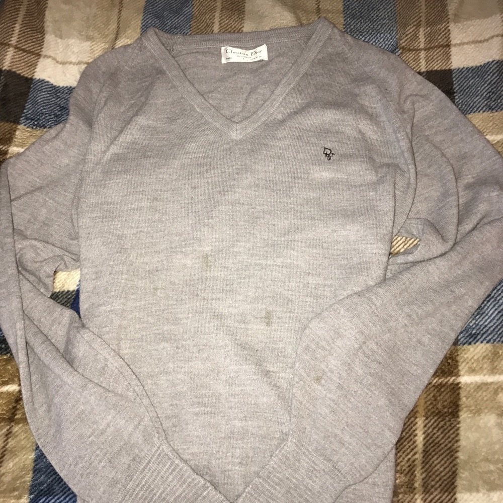 Dior grey sweater!